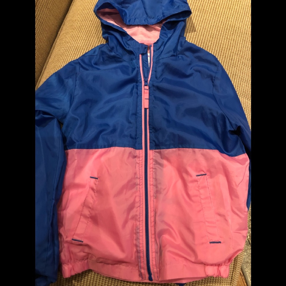 🔥3/$20. Kids Pink /Blue Full Zip Packable rain jacket and windbreaker